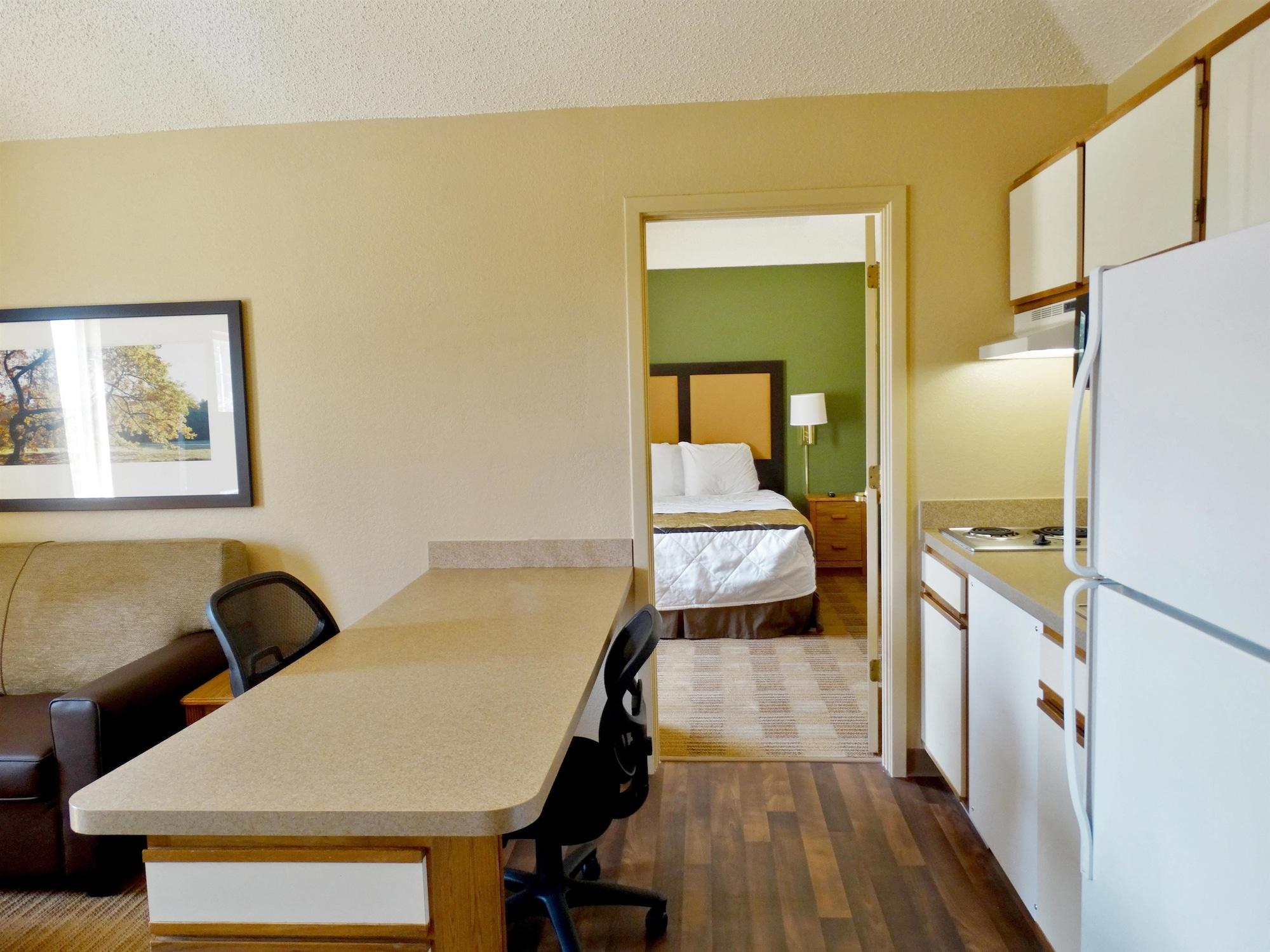Extended Stay America Suites - Dallas - Plano Parkway Exterior photo