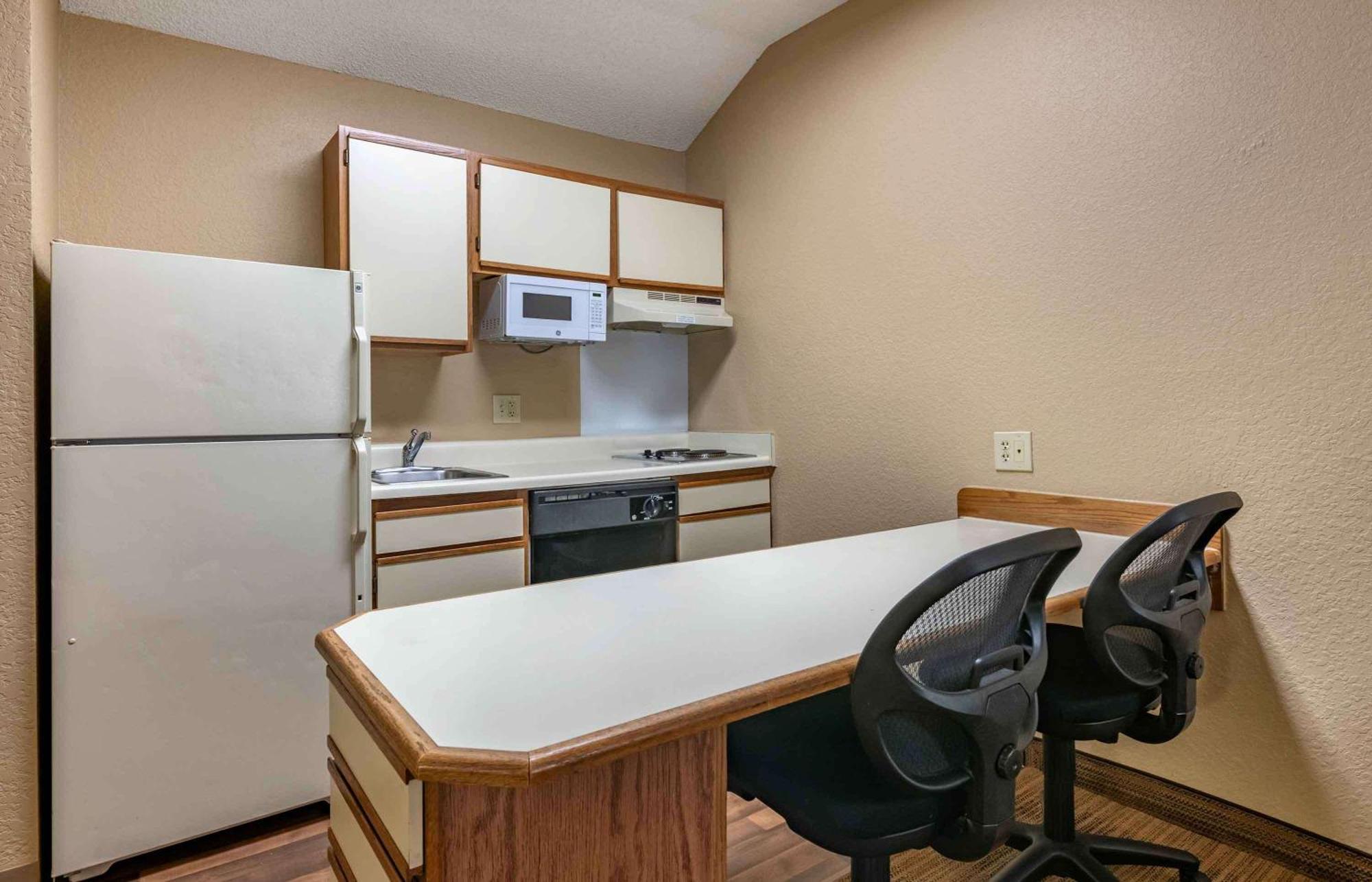 Extended Stay America Suites - Dallas - Plano Parkway Exterior photo